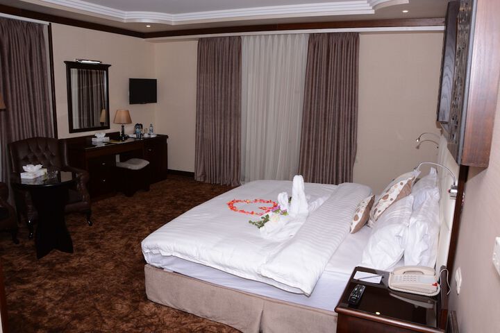 Room 16 of 43
