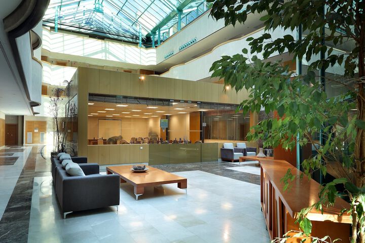 Hotel Interior 4 of 33