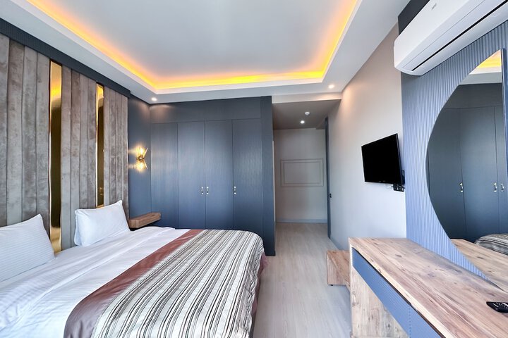 Room 19 of 42