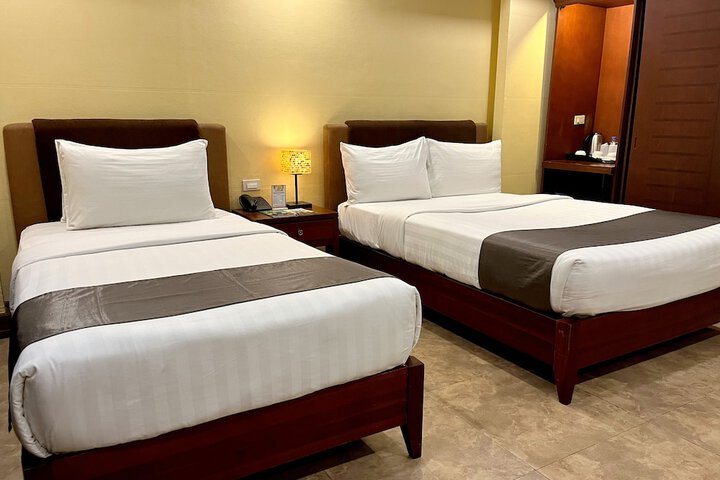 Room 8 of 26