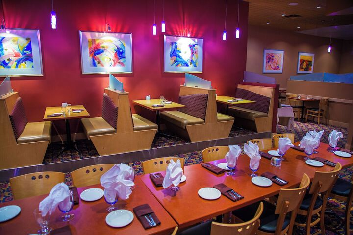 Dining 43 of 60