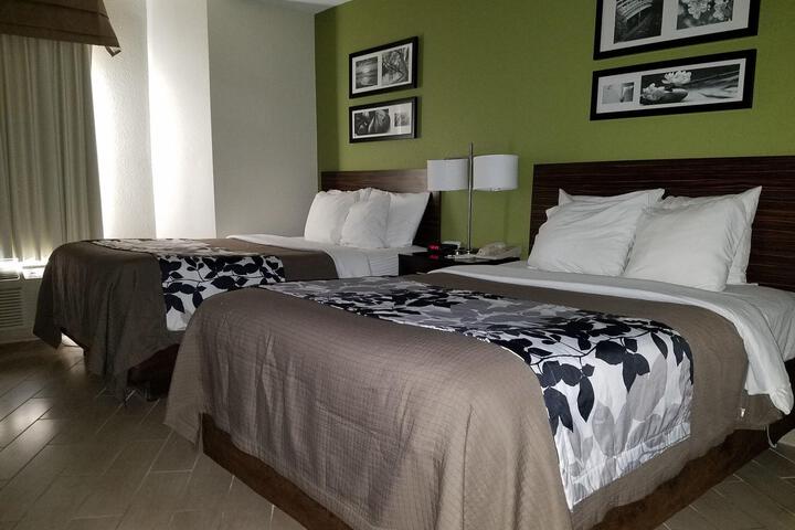 Room 46 of 100