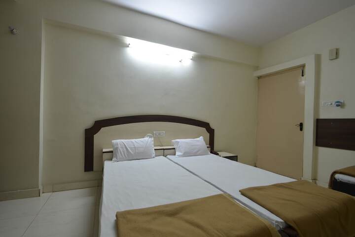 Room 40 of 61