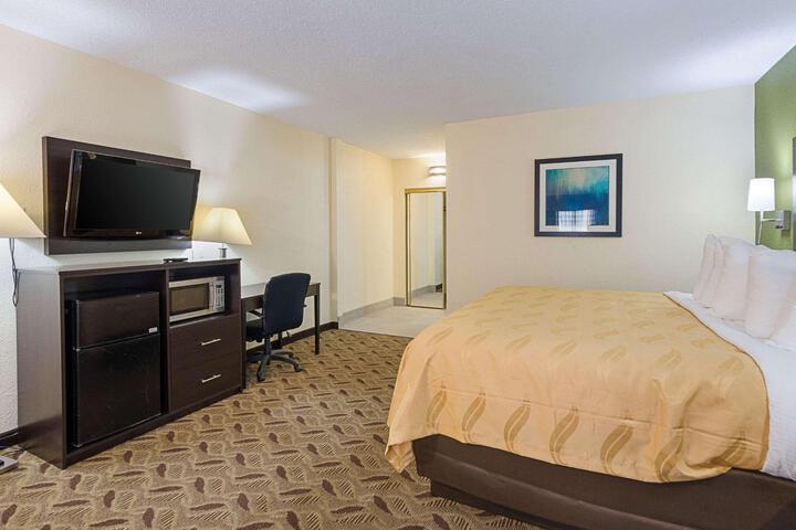 Standard | King Bed (1 of 7)