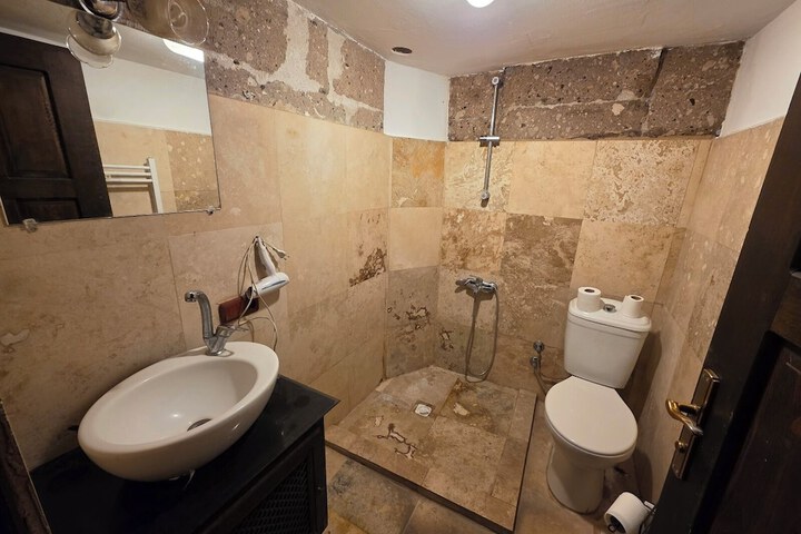 Room 445 of 578