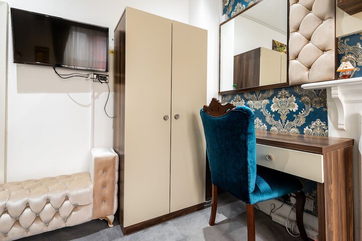 Room 47 of 112