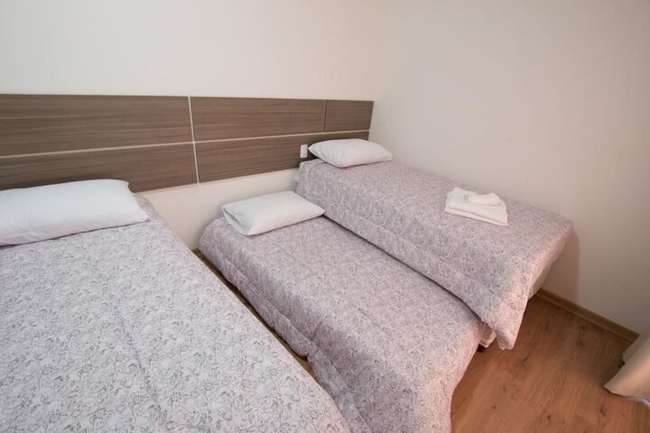 Room 6 of 22