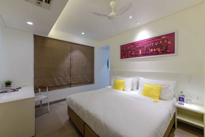 Room 21 of 36