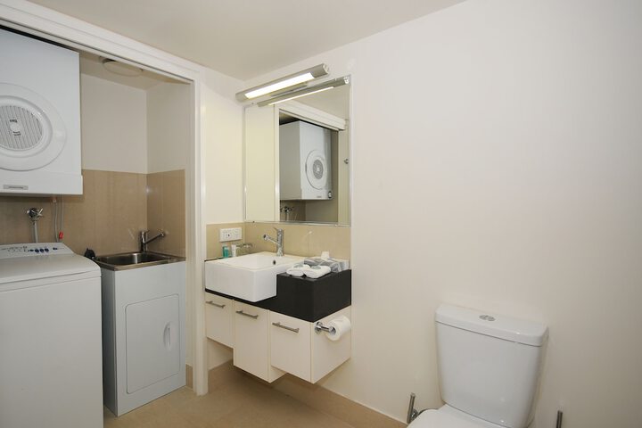 Room 18 of 46