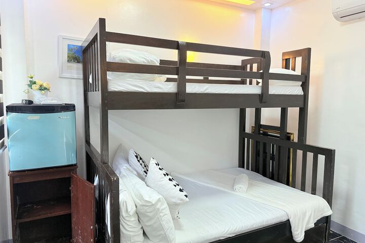 Room 26 of 108