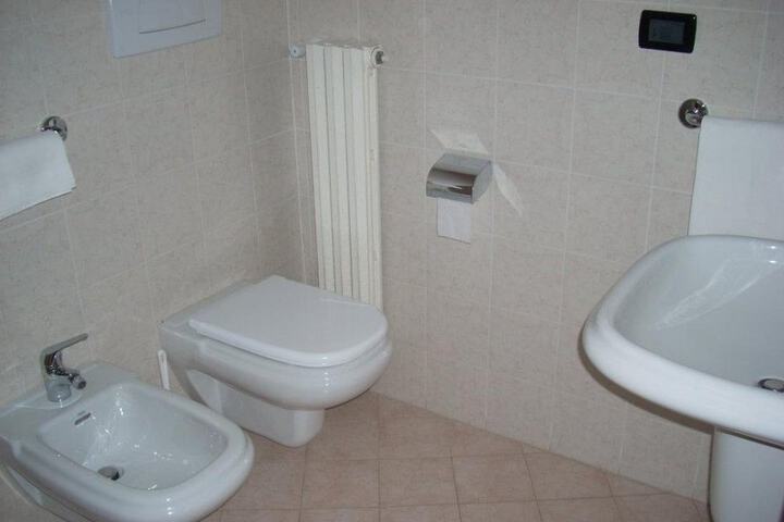 Room 21 of 45