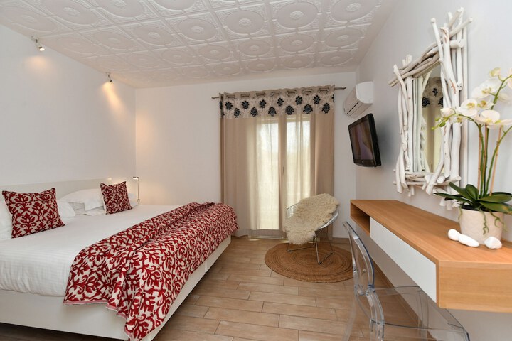 Room 45 of 65