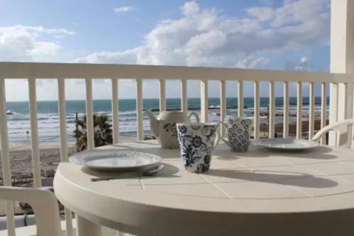 Terrace/Patio 6 of 10