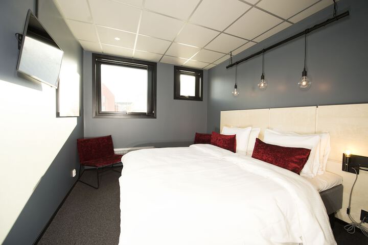 Room 14 of 35