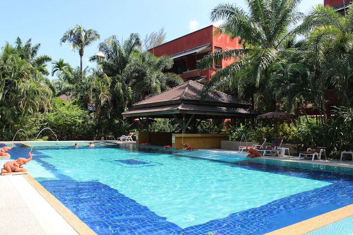 Pool 83 of 136