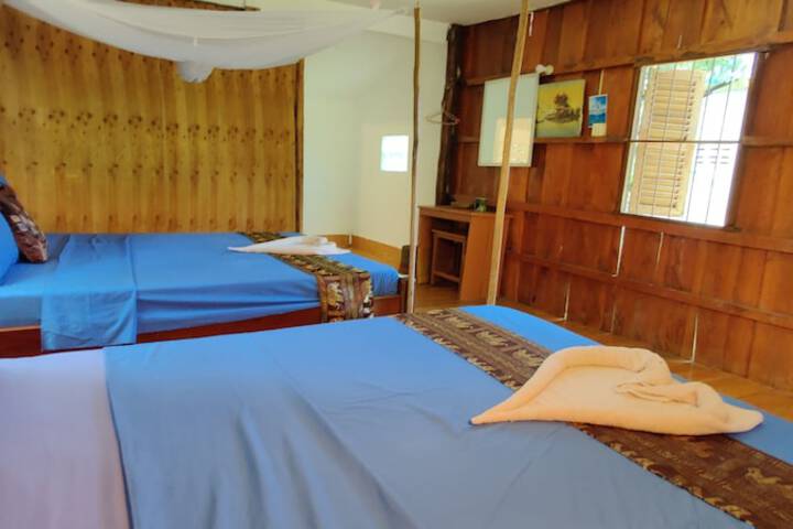 Room 4 of 62