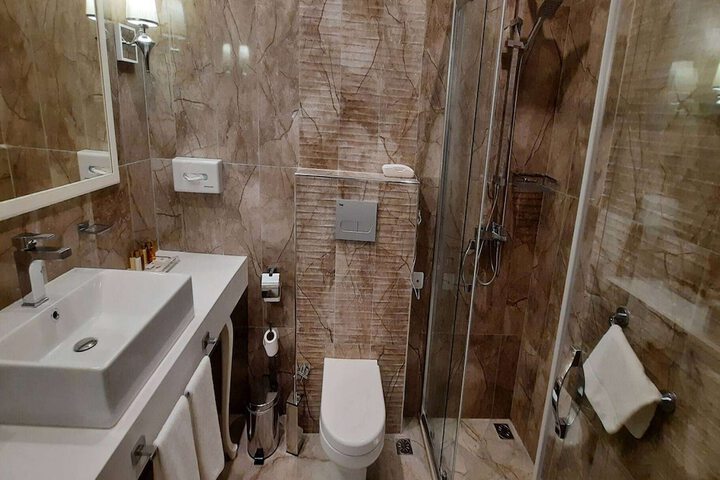 Clean Restrooms
