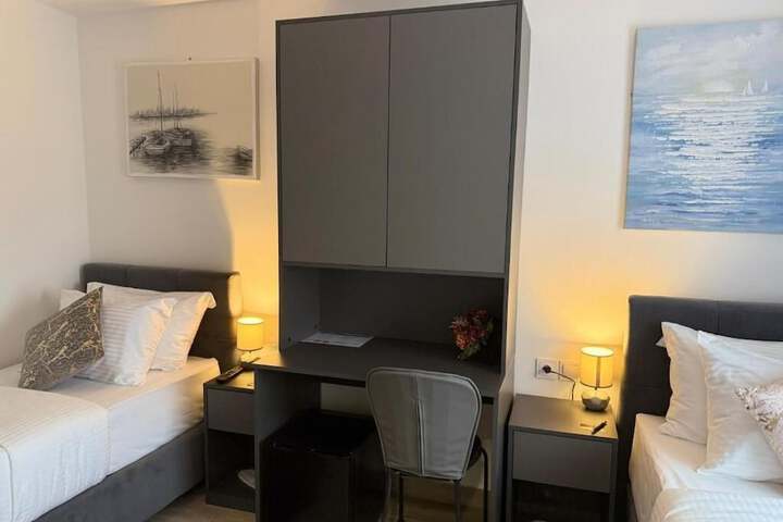 Room 14 of 41