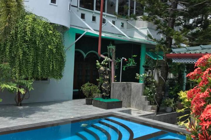 Avon Villa