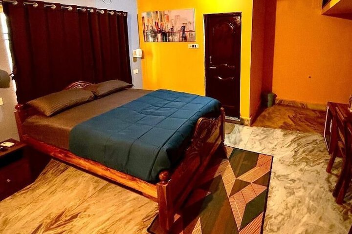 Room 18 of 73