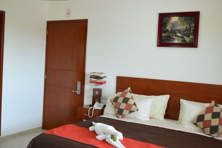 Room 22 of 80