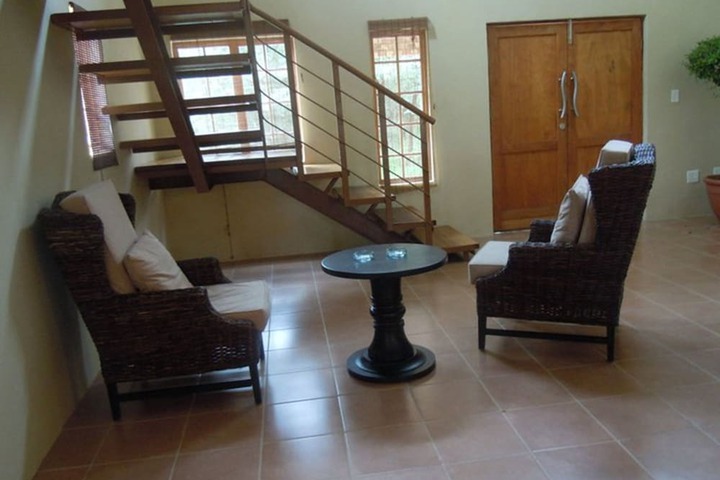 Room 6 of 17