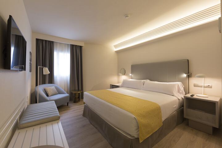 Room 7 of 70