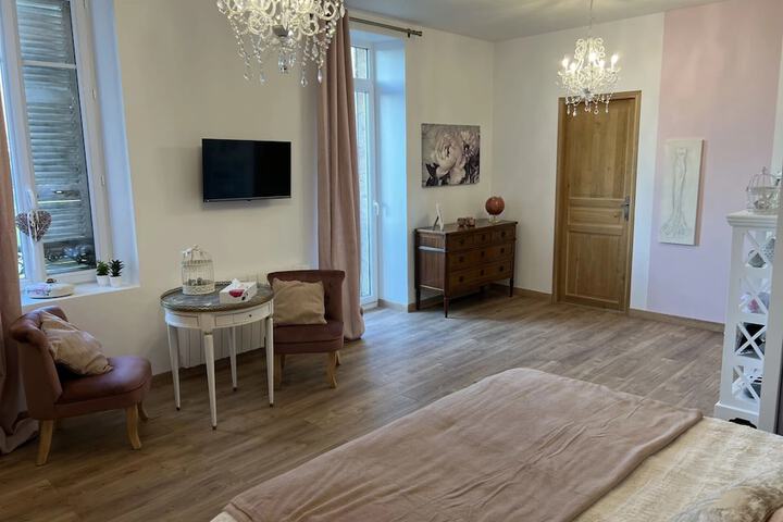 Room 16 of 45