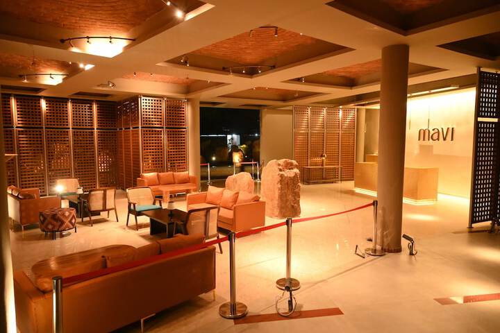 Hotel Interior 4 of 19