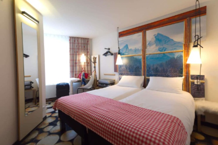 Room 21 of 69