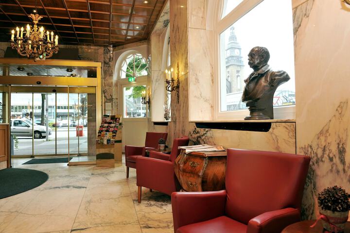 Lobby Photos