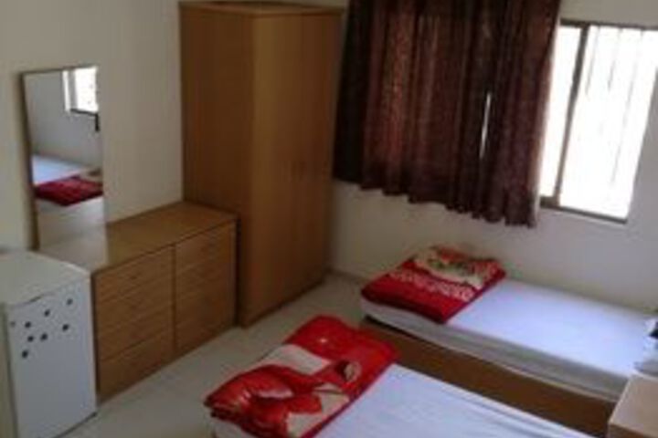 Room 8 of 20