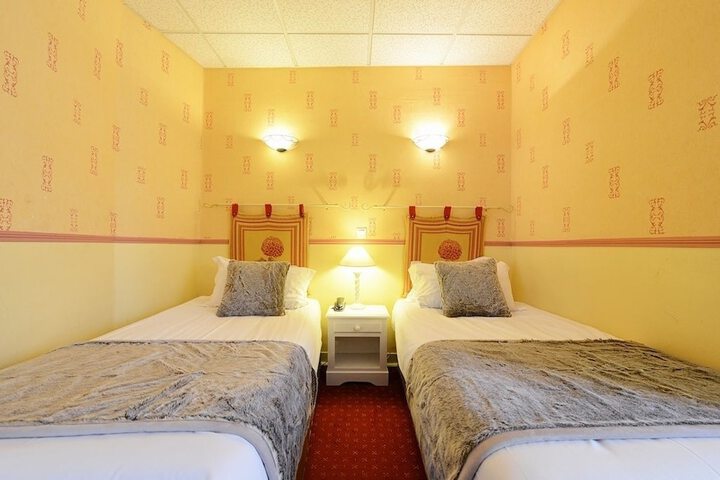 Room 21 of 47
