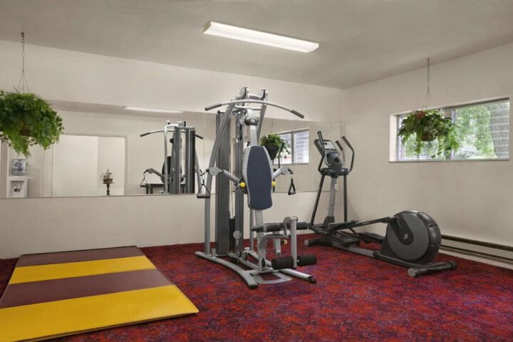 Photo 9
