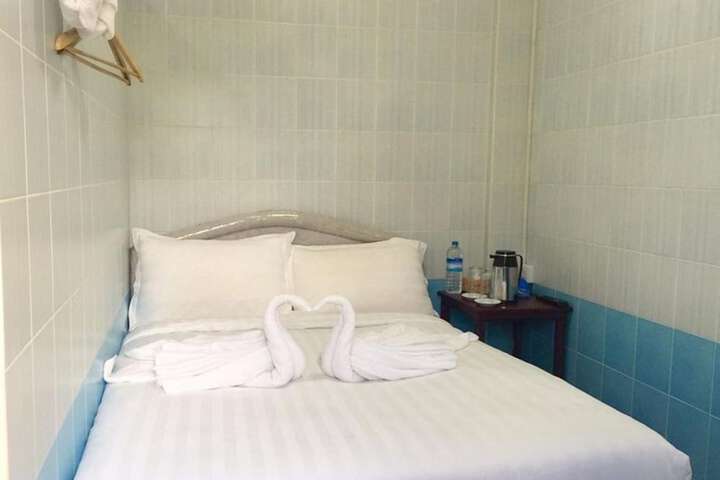 Room 14 of 29