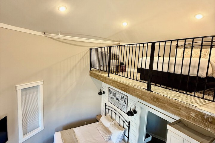 Room 3 of 12