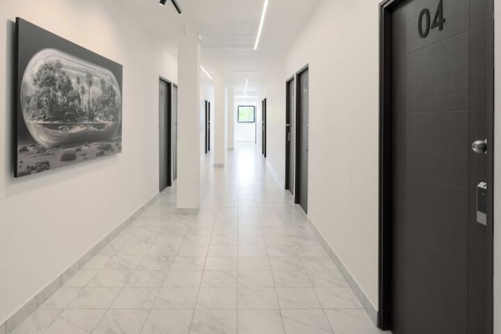 Ballroom/Hall 25 of 27