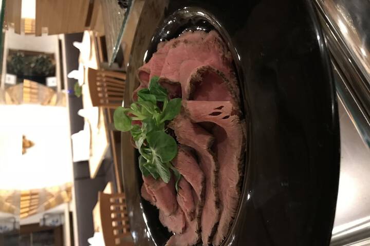 Dining 55 of 101