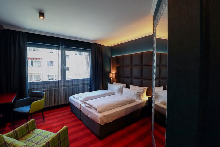 Room 21 of 101