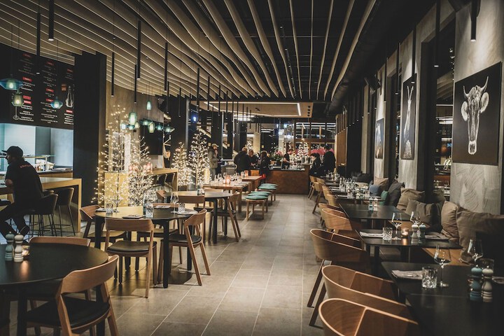 Dining 95 of 131