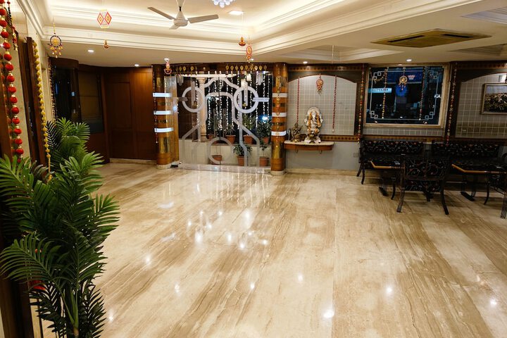 Hotel Interior 4 of 103