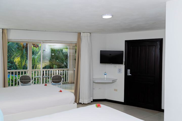 Room 45 of 270