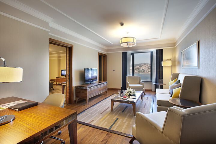 Room 30 of 75