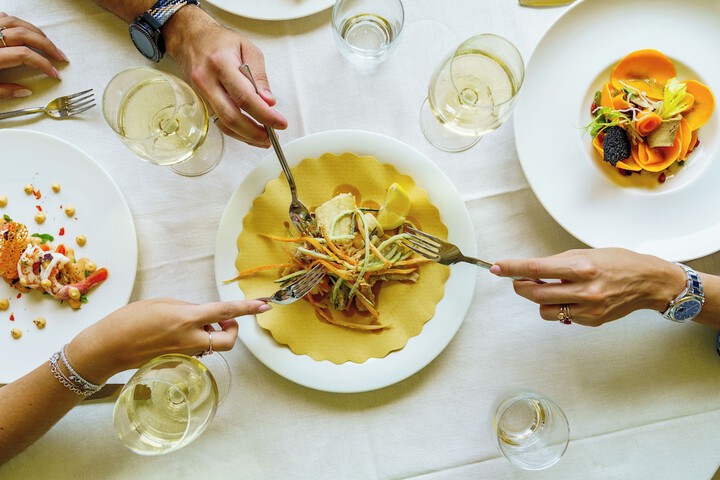 Dining 85 of 108