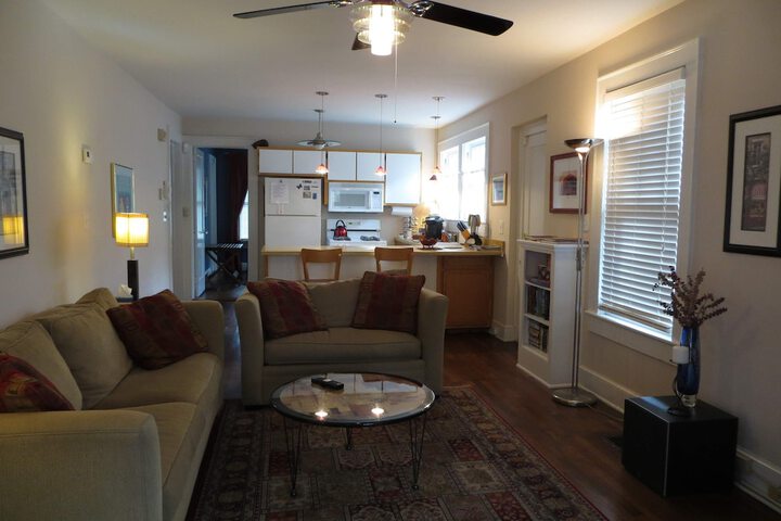 Room 4 of 7
