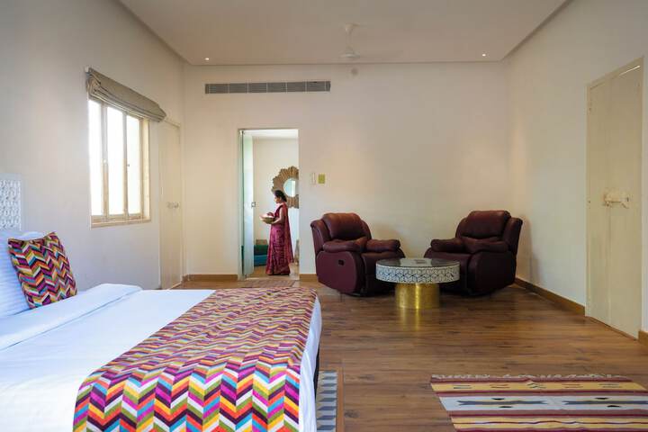 Room 18 of 38