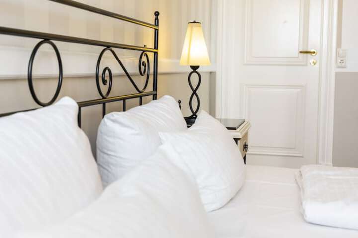 Room 21 of 82