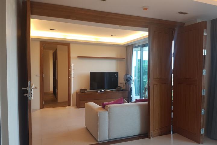 Room 42 of 77