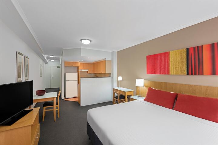 Room 35 of 44