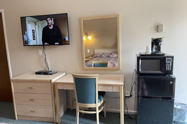 Room 10 of 31